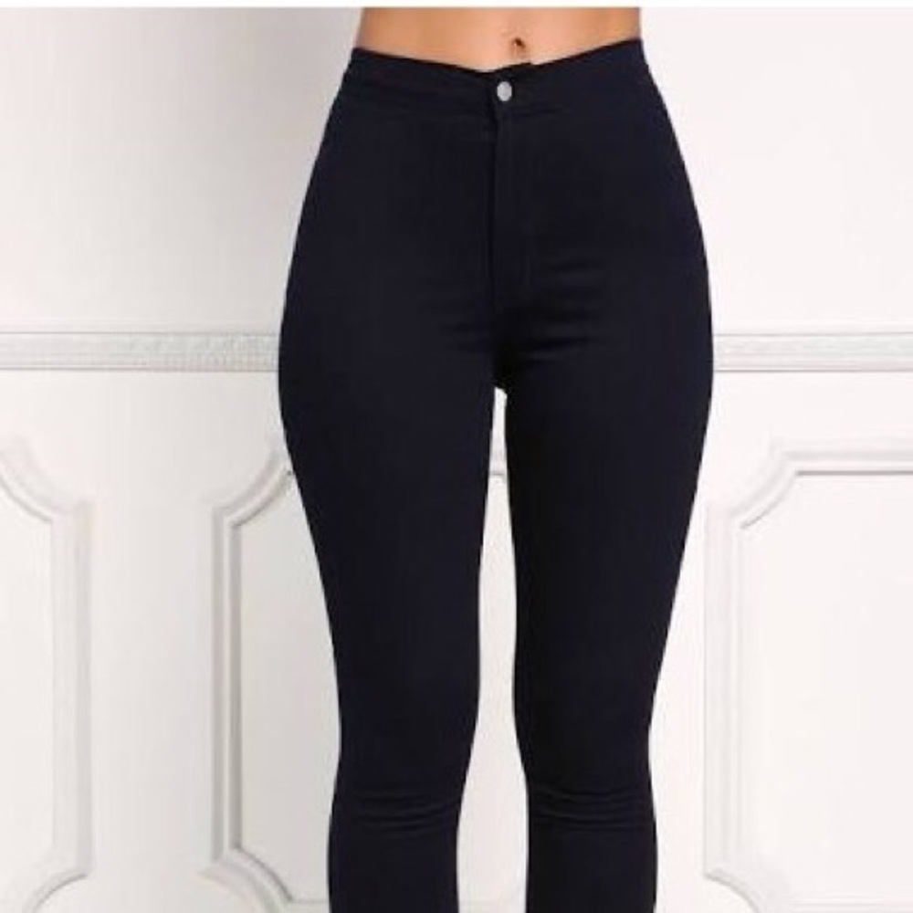 Skinny black jeans